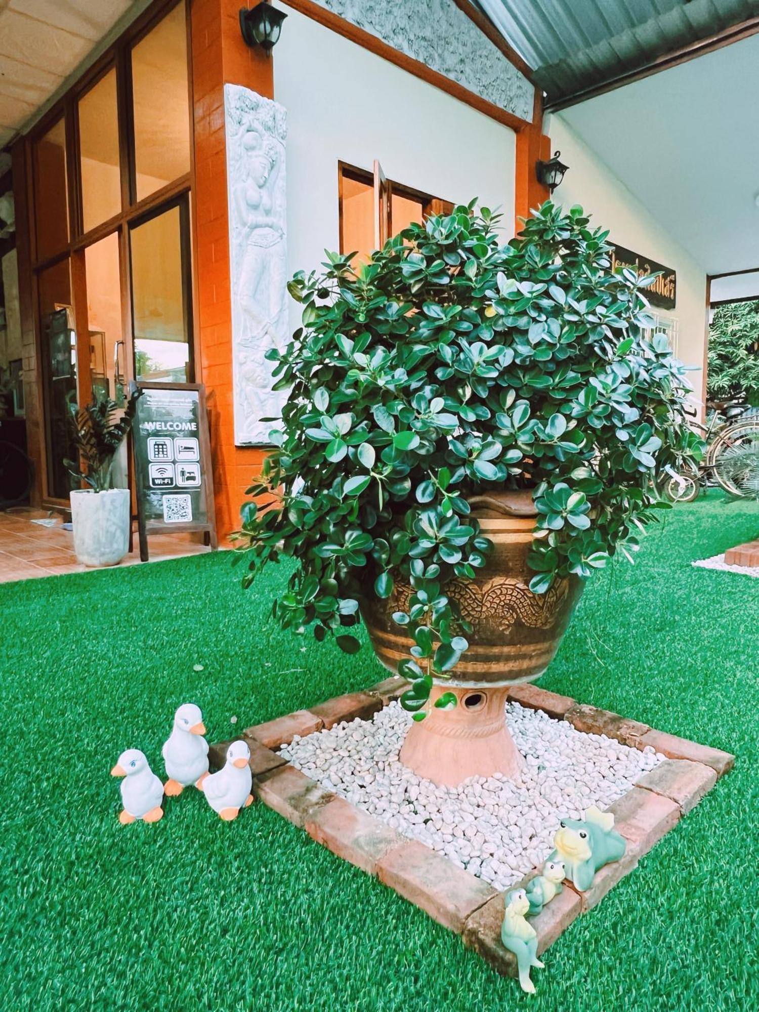 Phiphu Art And Gallery Boutique Sukhothai Exterior foto
